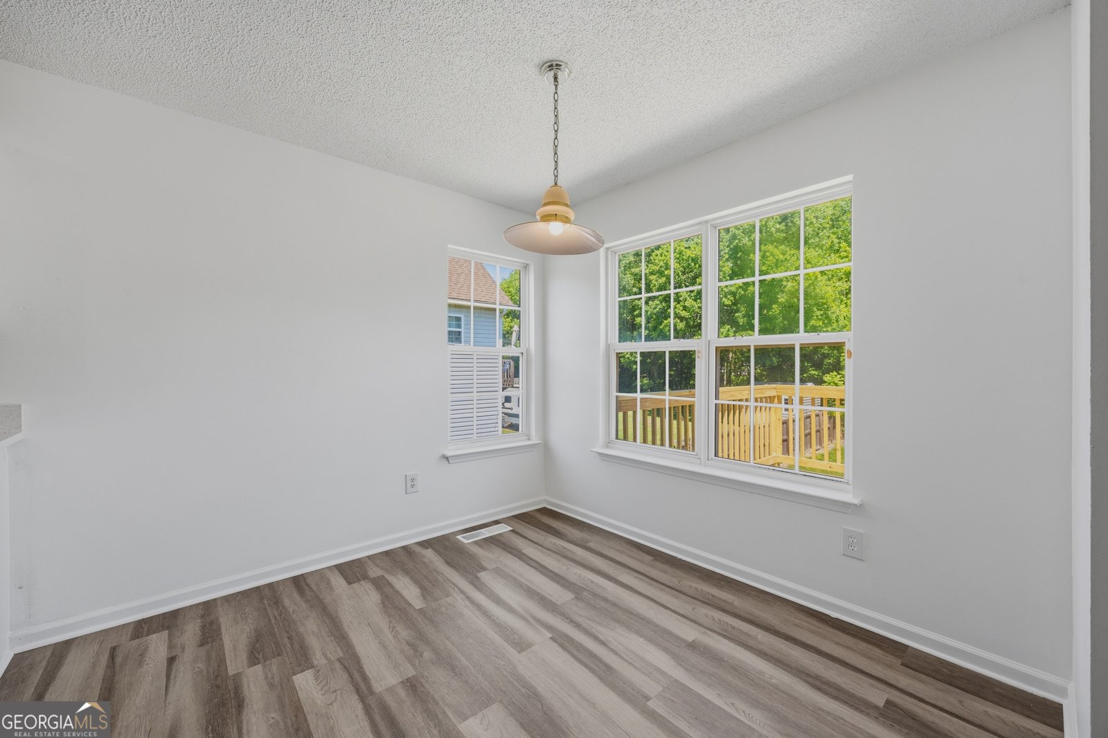 5730 Stout Parkway Powder Springs - Photo 8