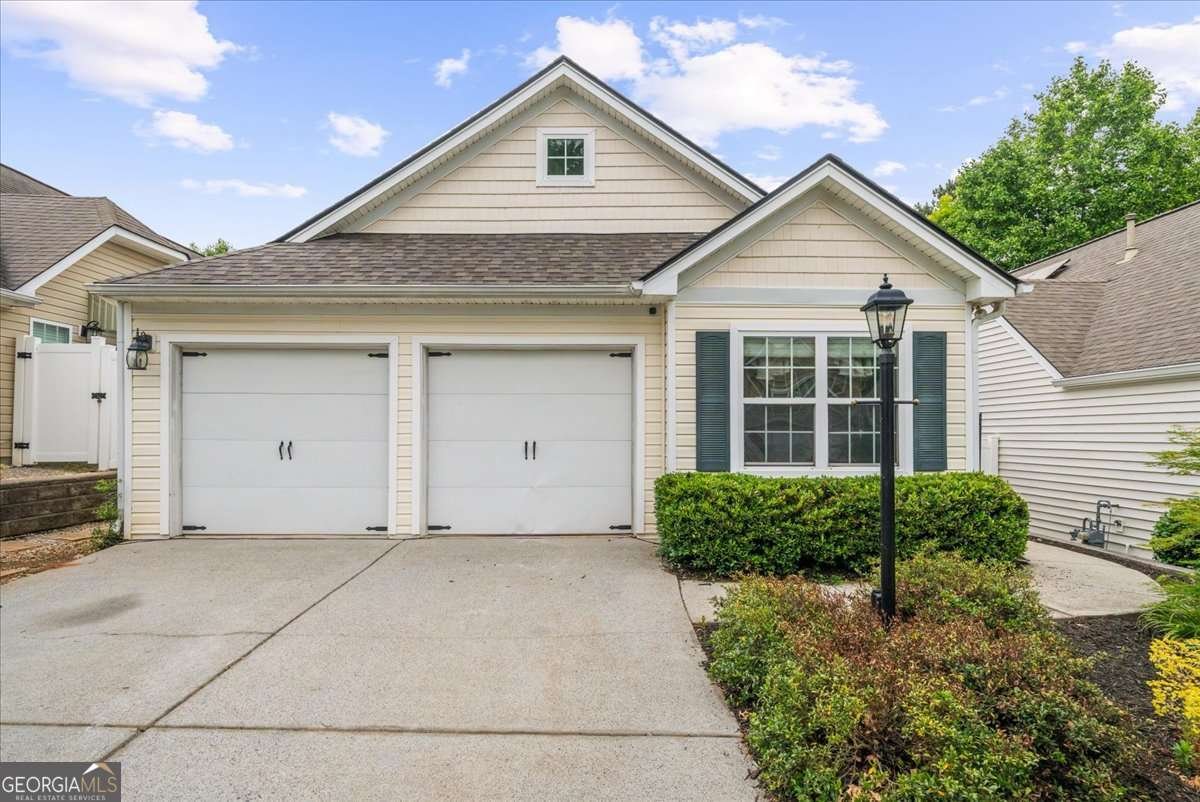 2735 Gateview Court Cumming - Photo 1