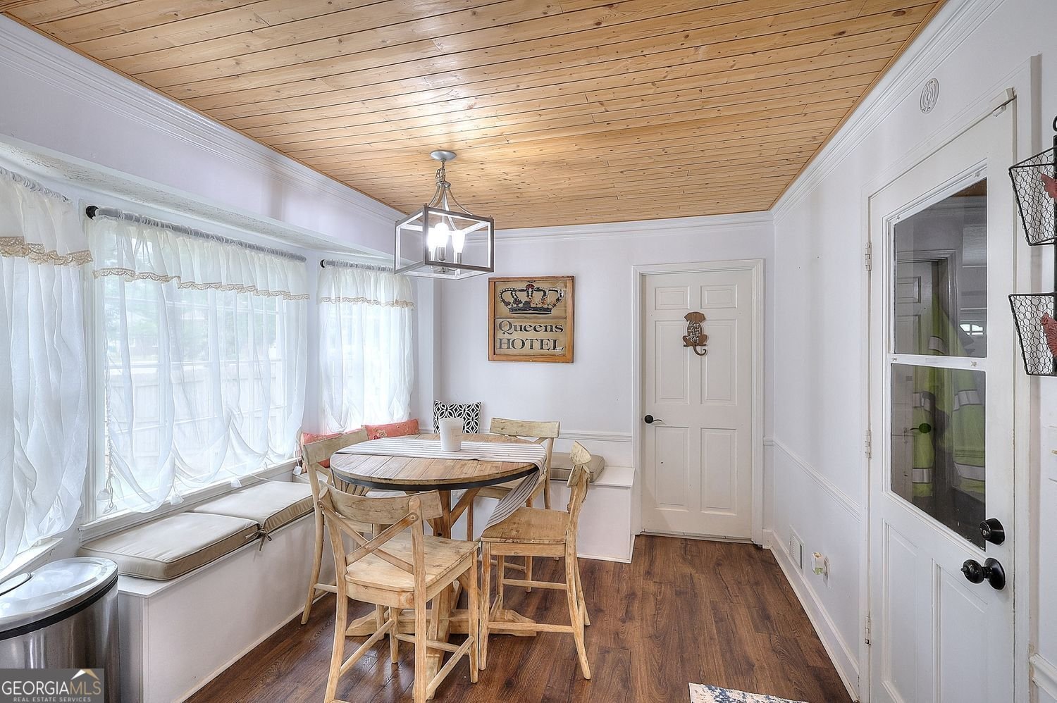 4976 Mystere Circle Lilburn - Photo 13