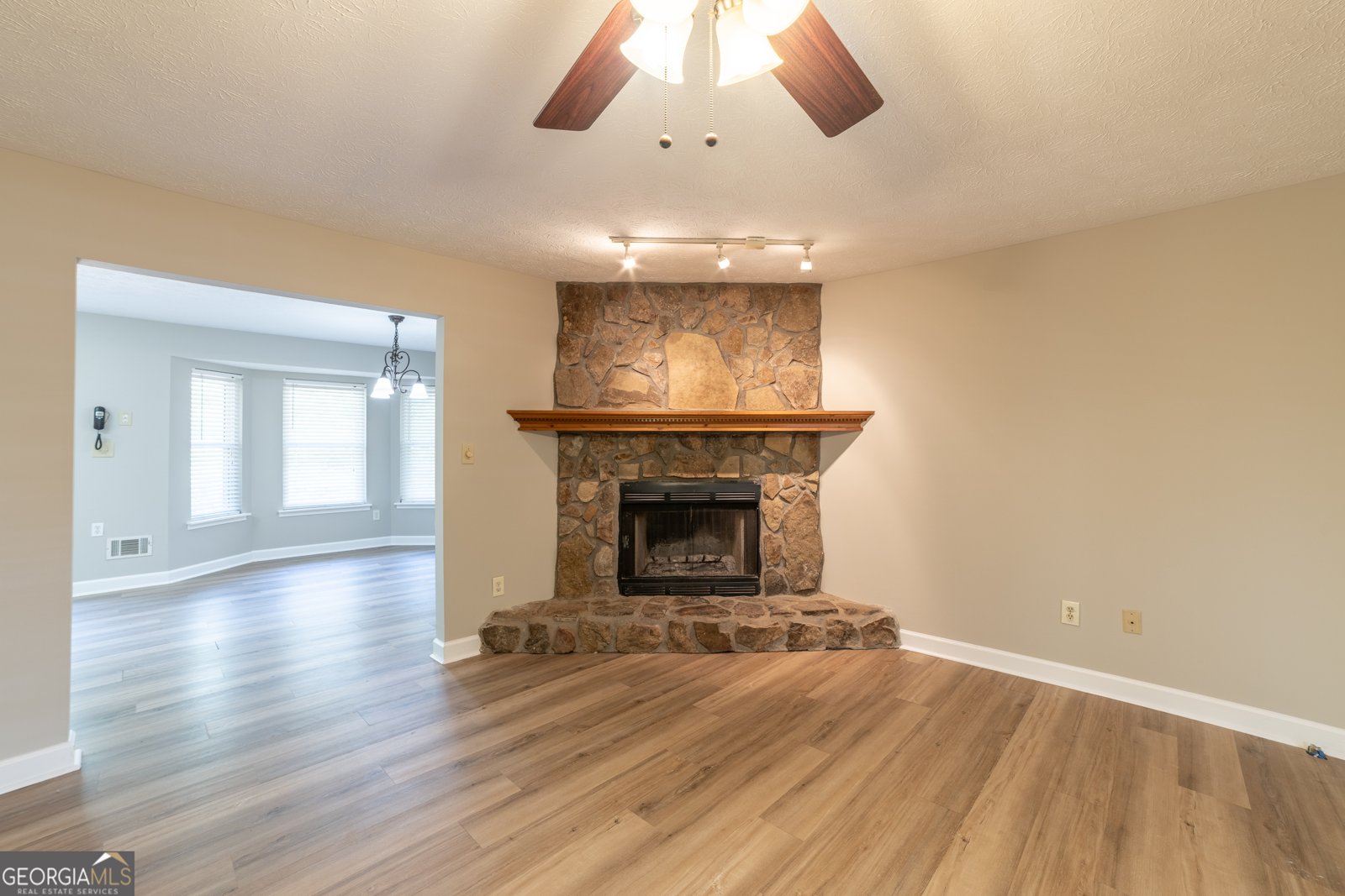 136 Creek Side Drive McDonough - Photo 10