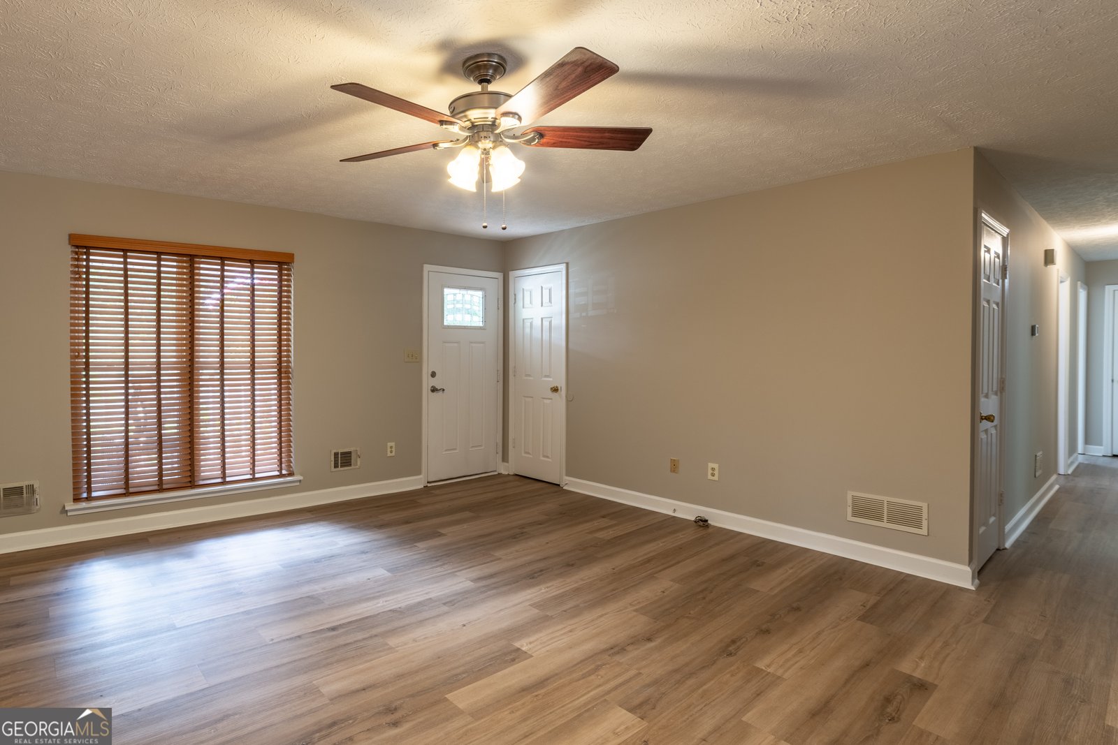 136 Creek Side Drive McDonough - Photo 11