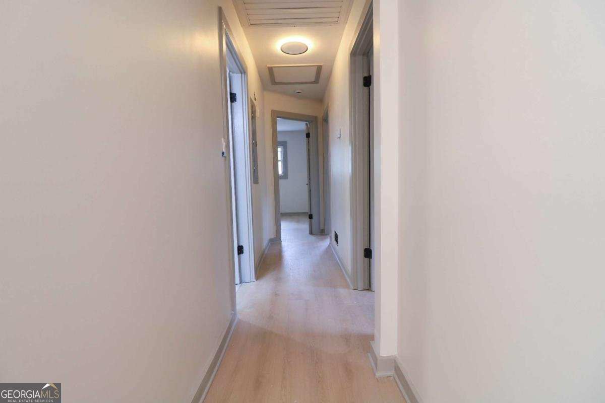 4396 Greenleaf Circle Atlanta - Photo 9