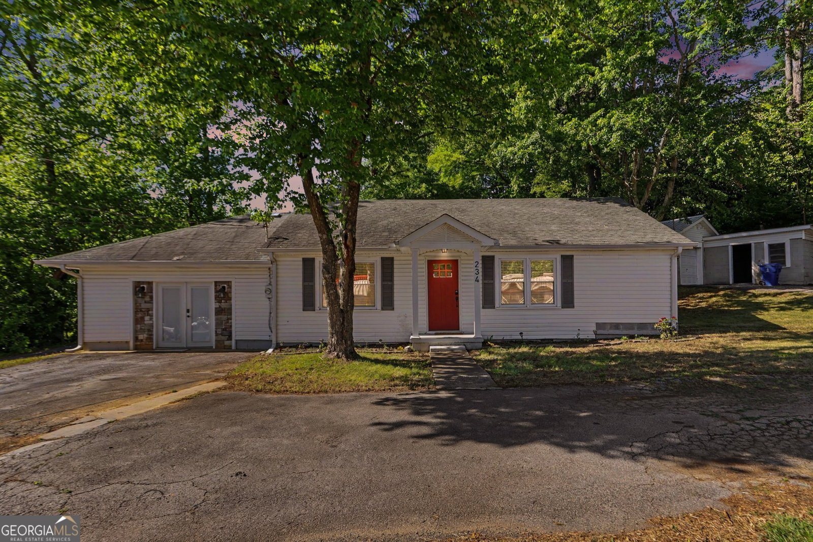 234 Memorial Drive Dallas - Photo 1