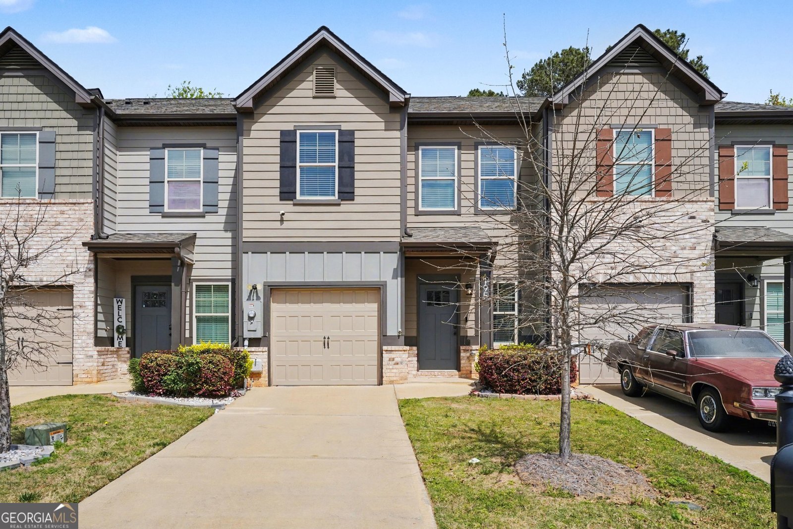 195 Skipjack Court Covington - Photo 1