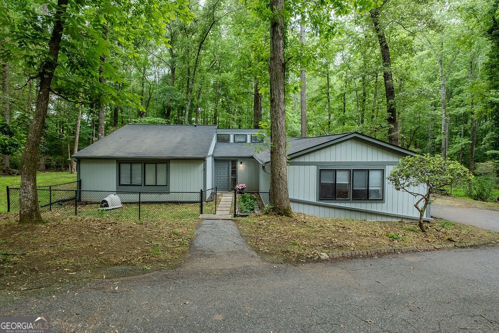 129 McDuffie Drive Athens - Photo 1