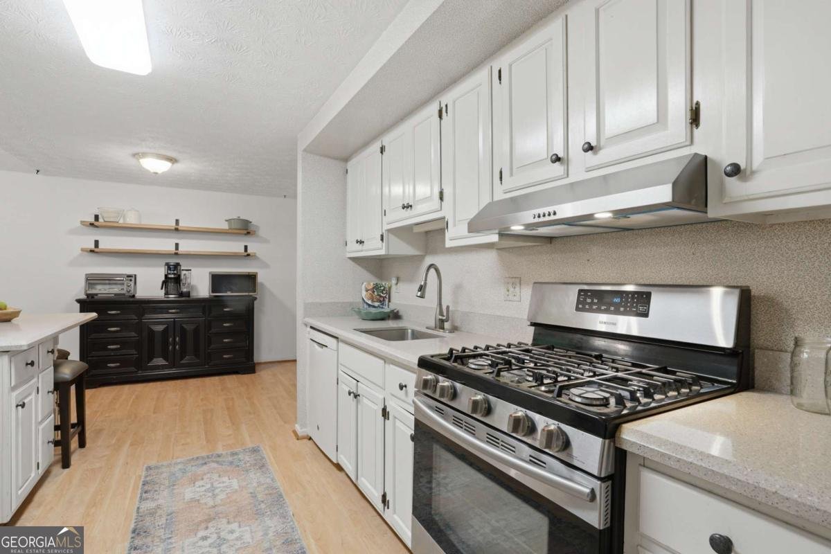 140 Hillside Lane Roswell - Photo 8