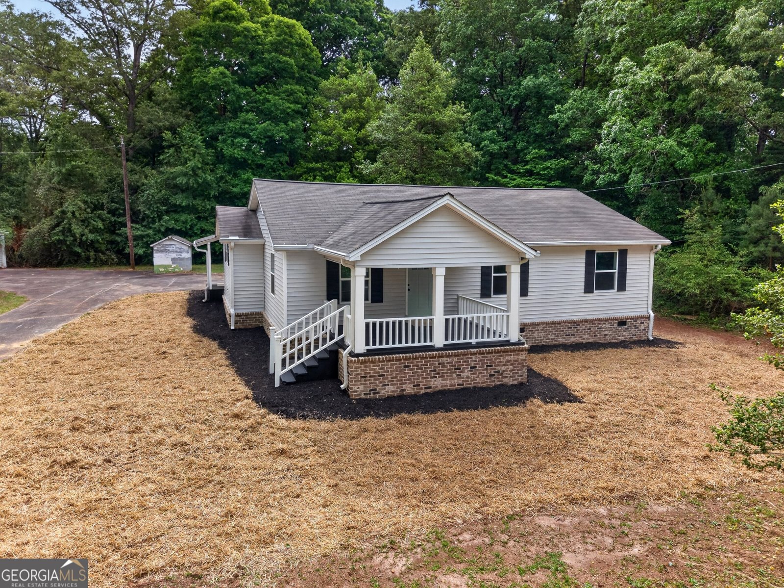 68 Pine Drive Stockbridge - Photo 1