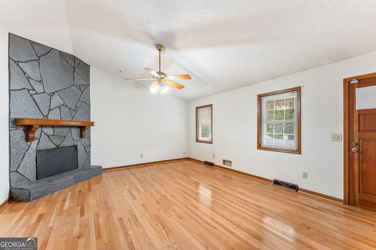 2750 Old Ivy Court Buford - Photo 6