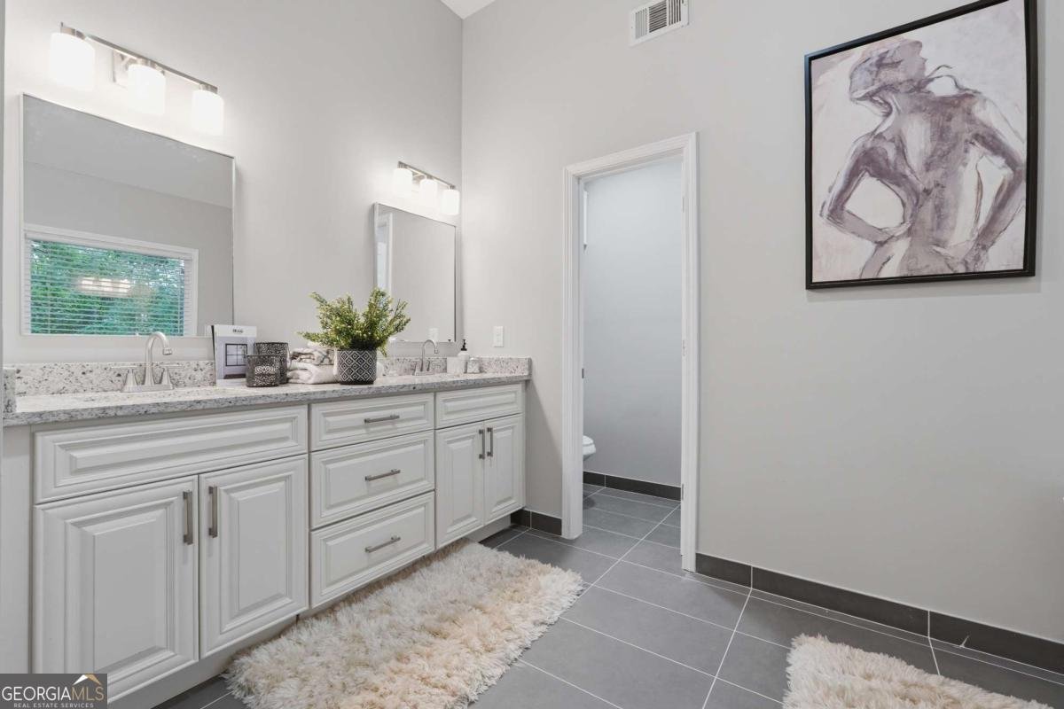 682 Montglade Court Suwanee - Photo 29