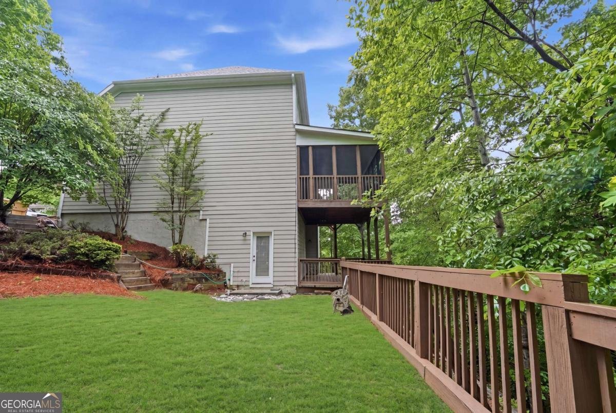 682 Montglade Court Suwanee - Photo 40