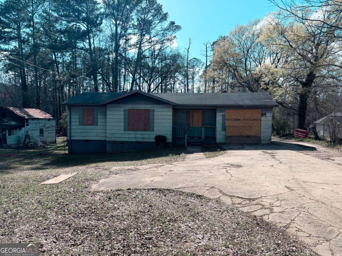 5475 Stonewall Tell Road Atlanta - Photo 1