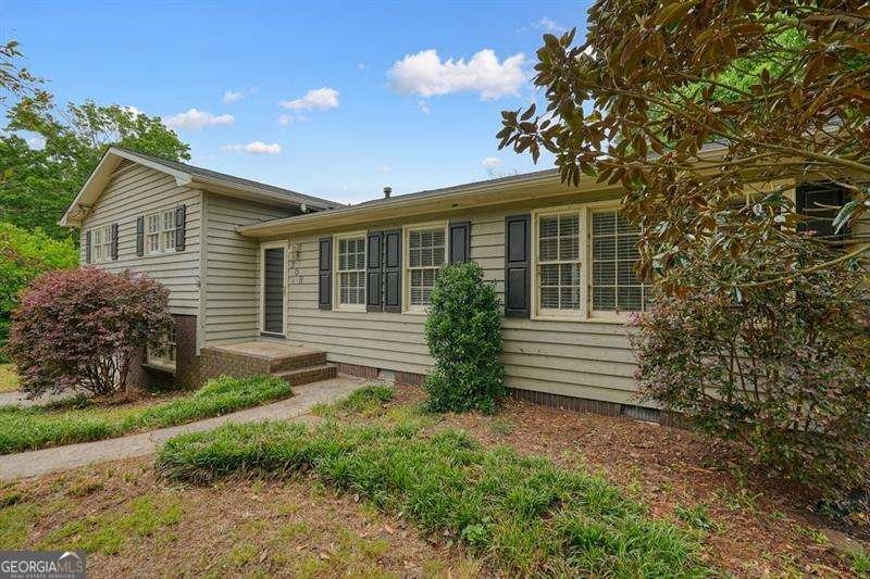 308 River Bluff Drive Woodstock - Photo 1