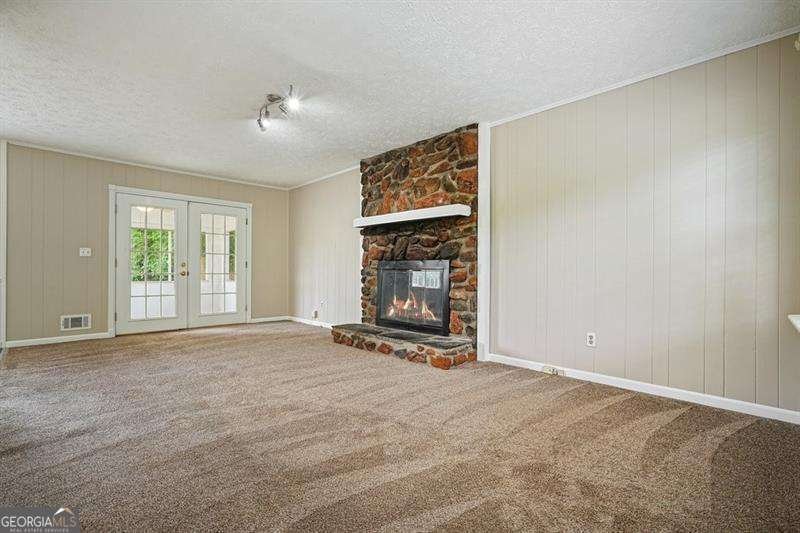 308 River Bluff Drive Woodstock - Photo 11