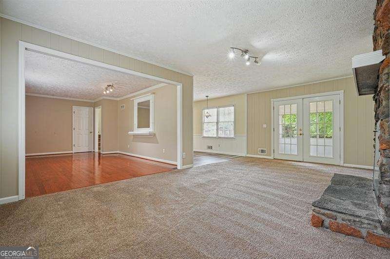 308 River Bluff Drive Woodstock - Photo 12