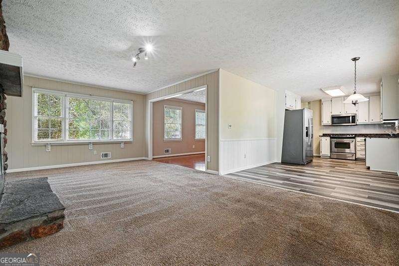 308 River Bluff Drive Woodstock - Photo 13
