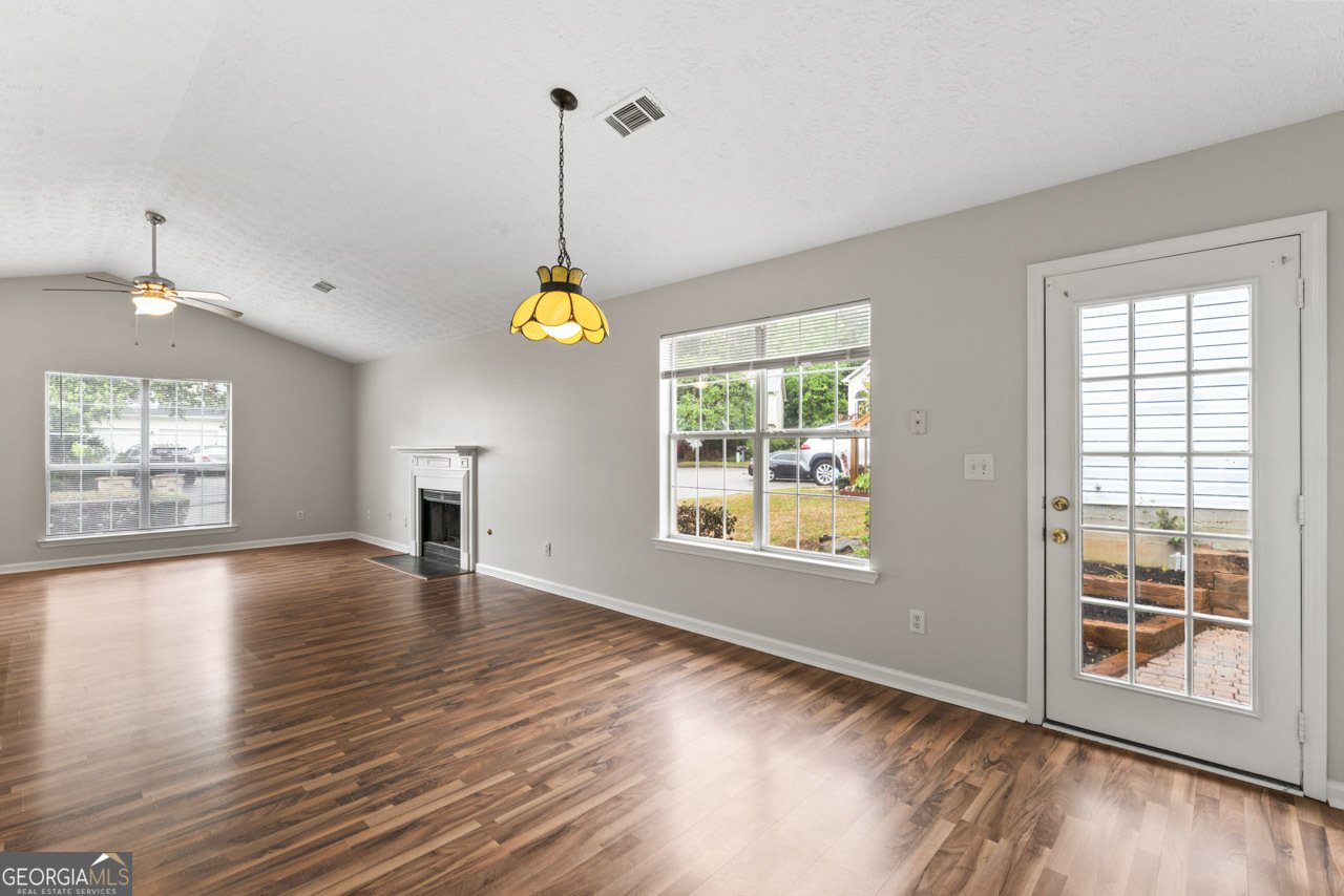 339 Ashton Place McDonough - Photo 10