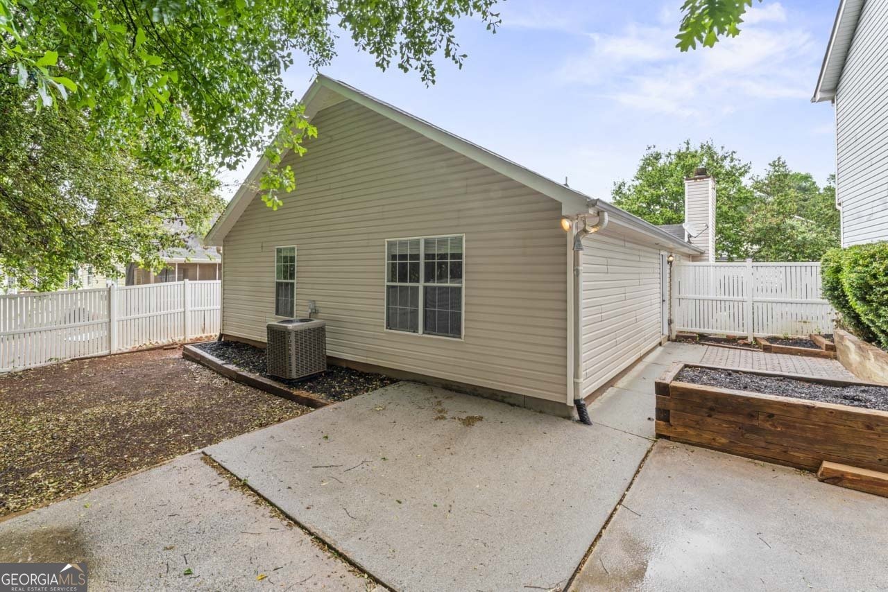 339 Ashton Place McDonough - Photo 6