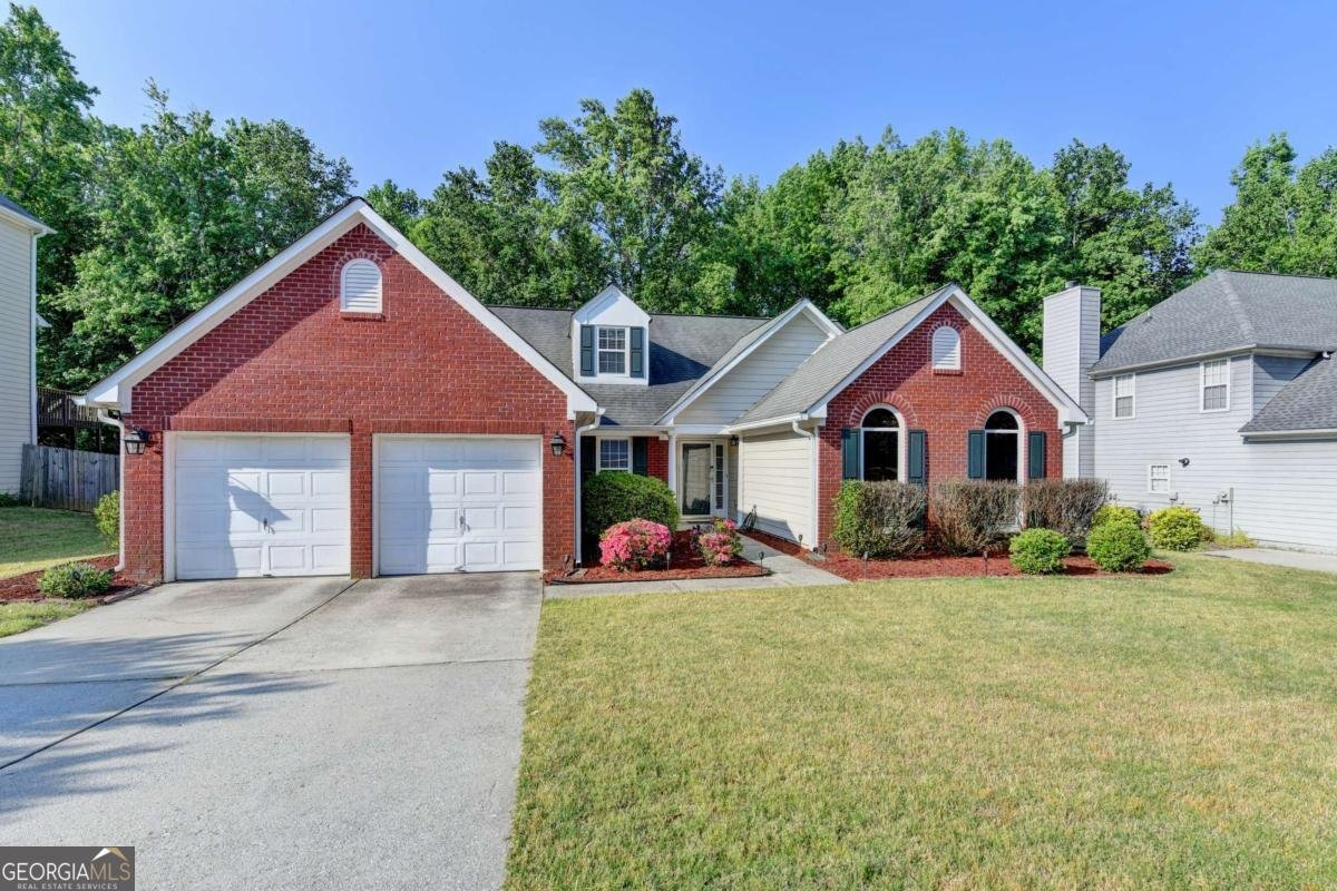 1396 Belfaire Trace Dacula - Photo 1
