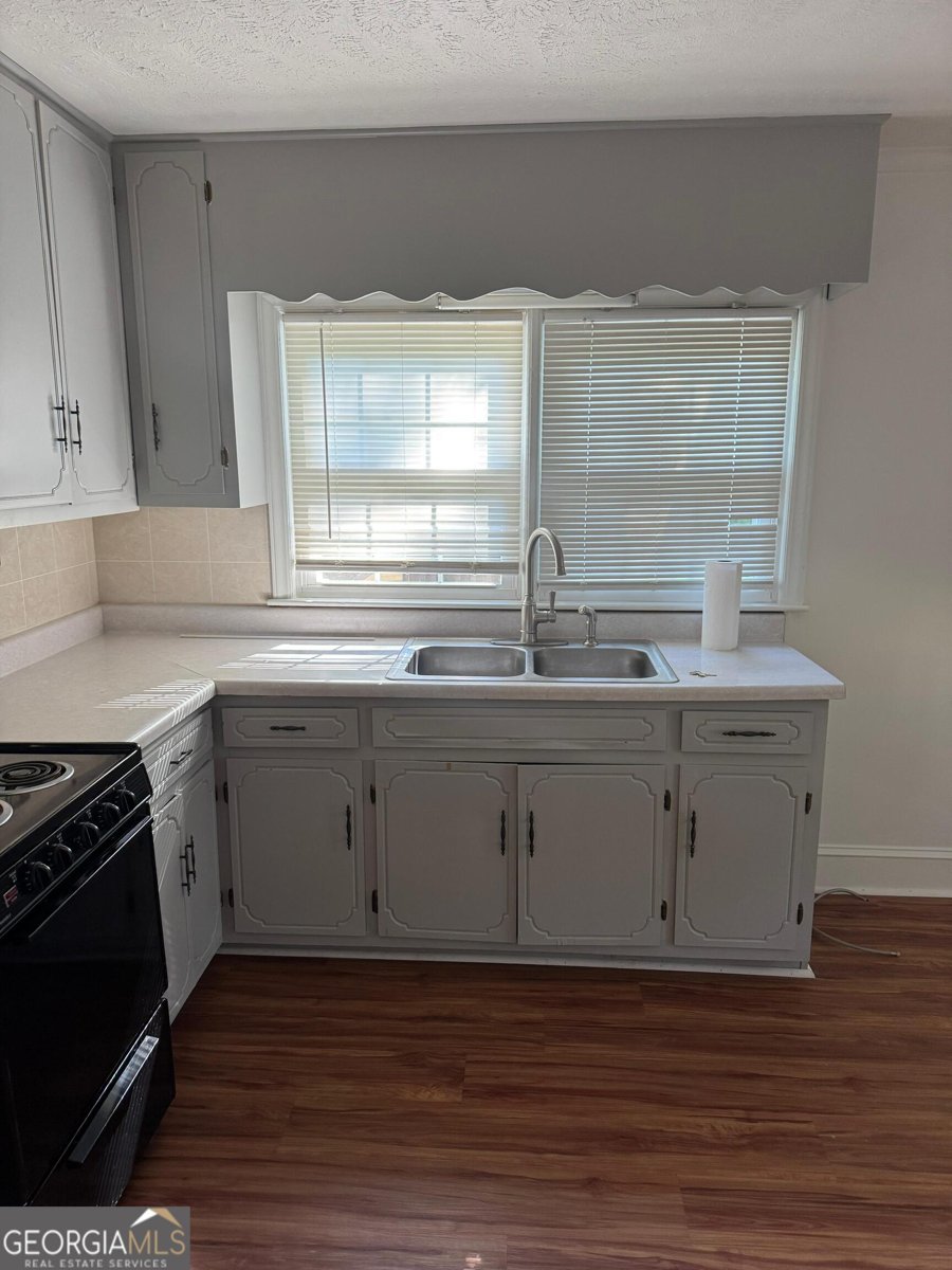 609 Main Street Thomaston - Photo 14