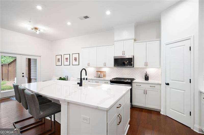 203 Holden Way Woodstock - Photo 15