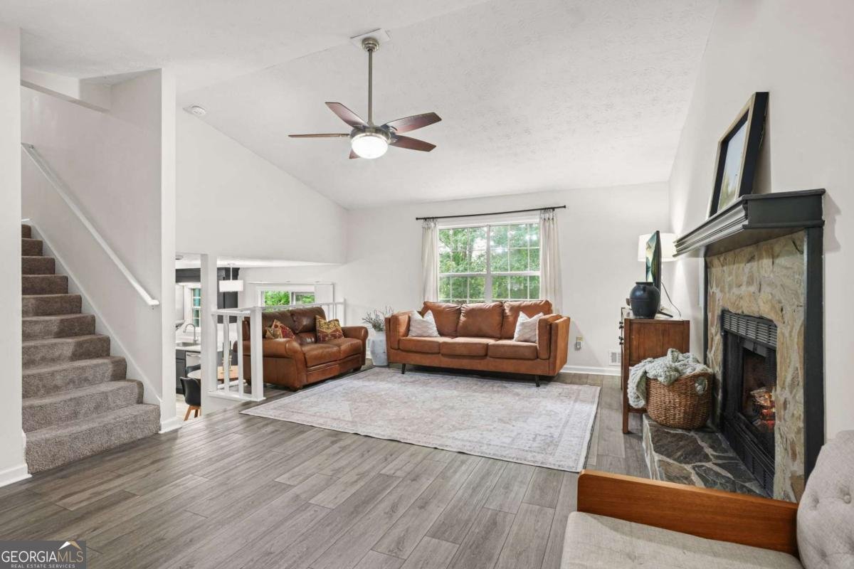 384 Russell Ridge Drive Lawrenceville - Photo 6