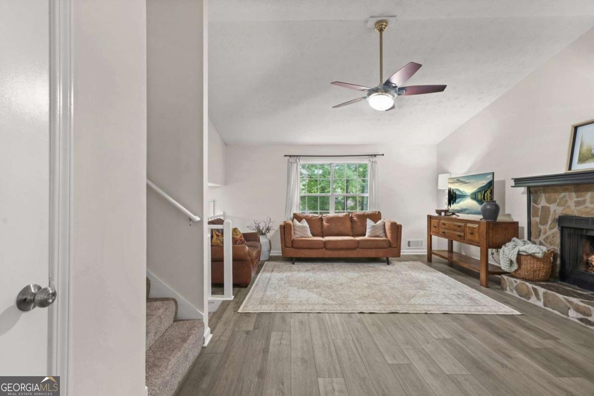 384 Russell Ridge Drive Lawrenceville - Photo 7