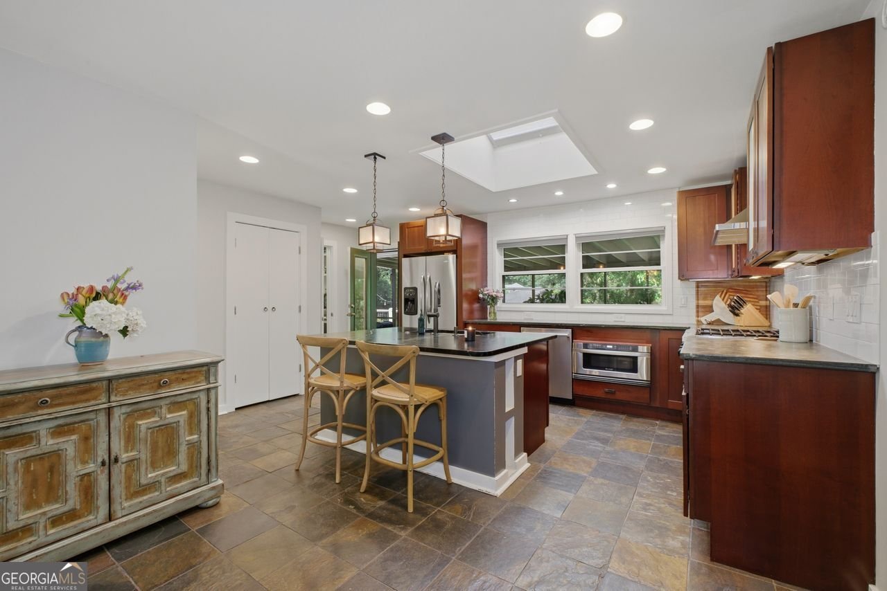 1322 Brook Forest Drive Atlanta - Photo 15
