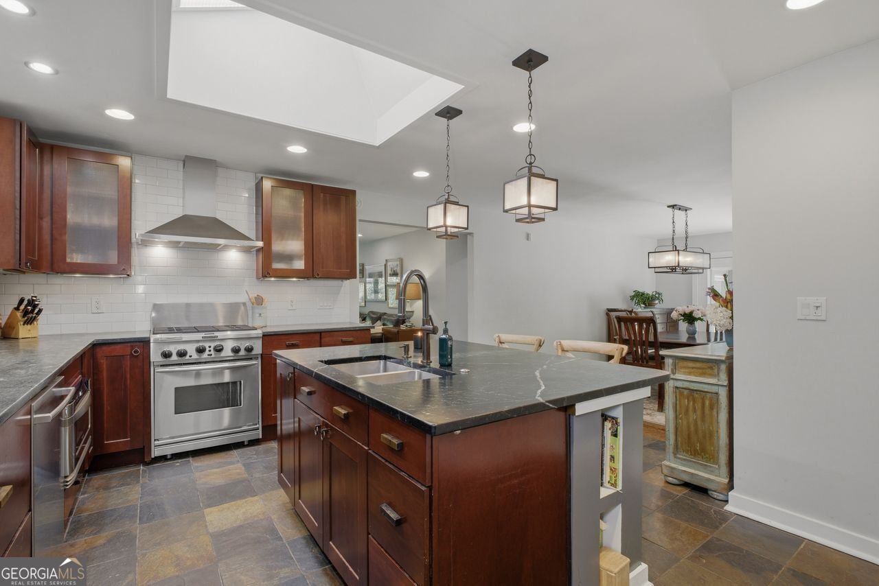1322 Brook Forest Drive Atlanta - Photo 18