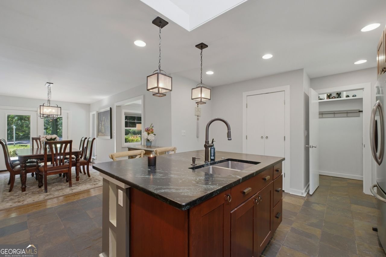 1322 Brook Forest Drive Atlanta - Photo 19
