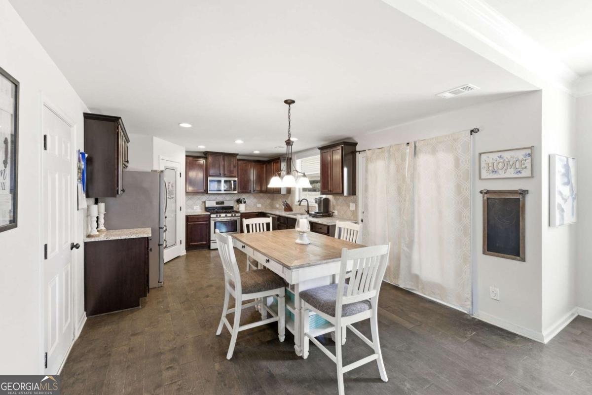 5821 Park Point Flowery Branch - Photo 12