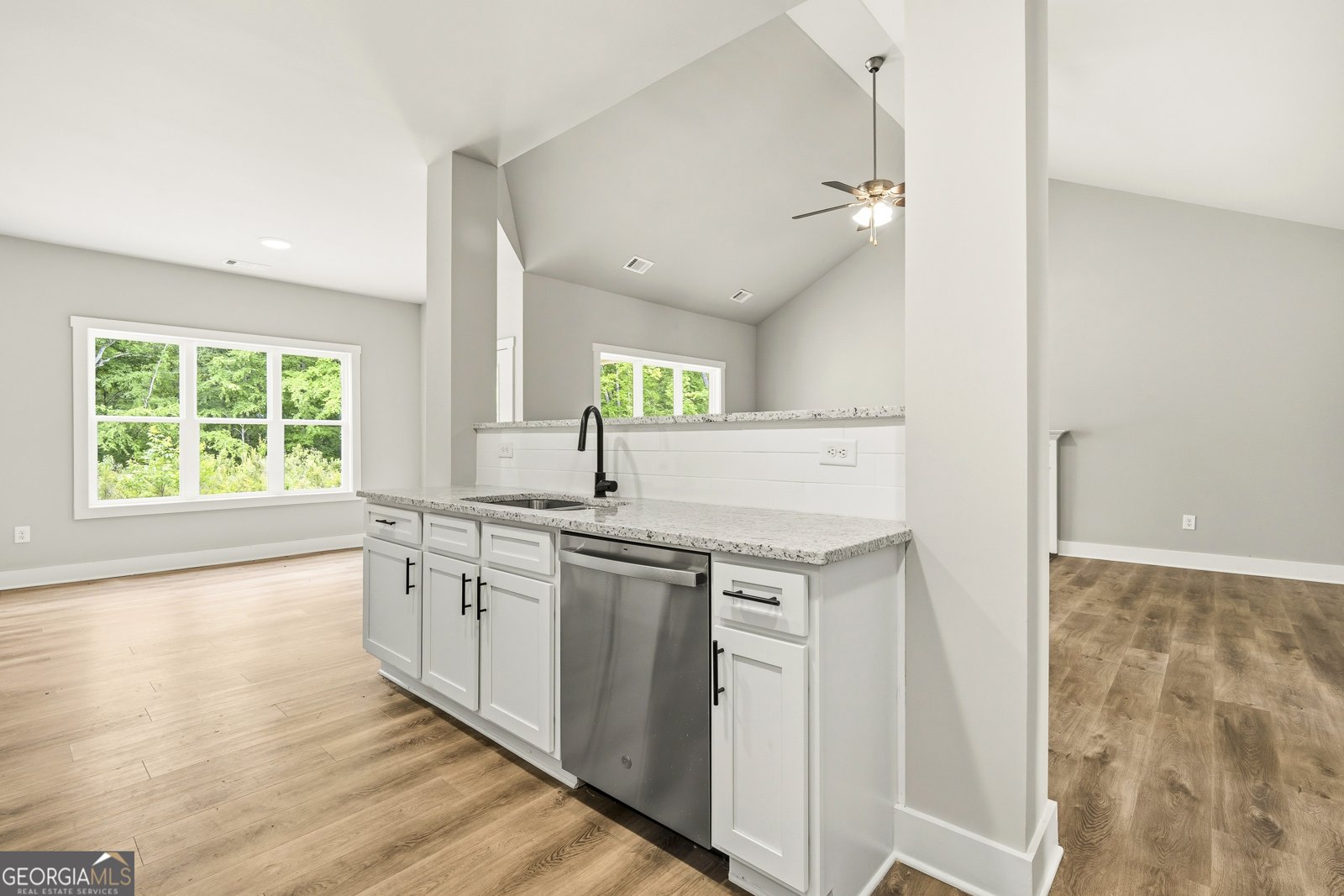206 Railroad Street Gray - Photo 21