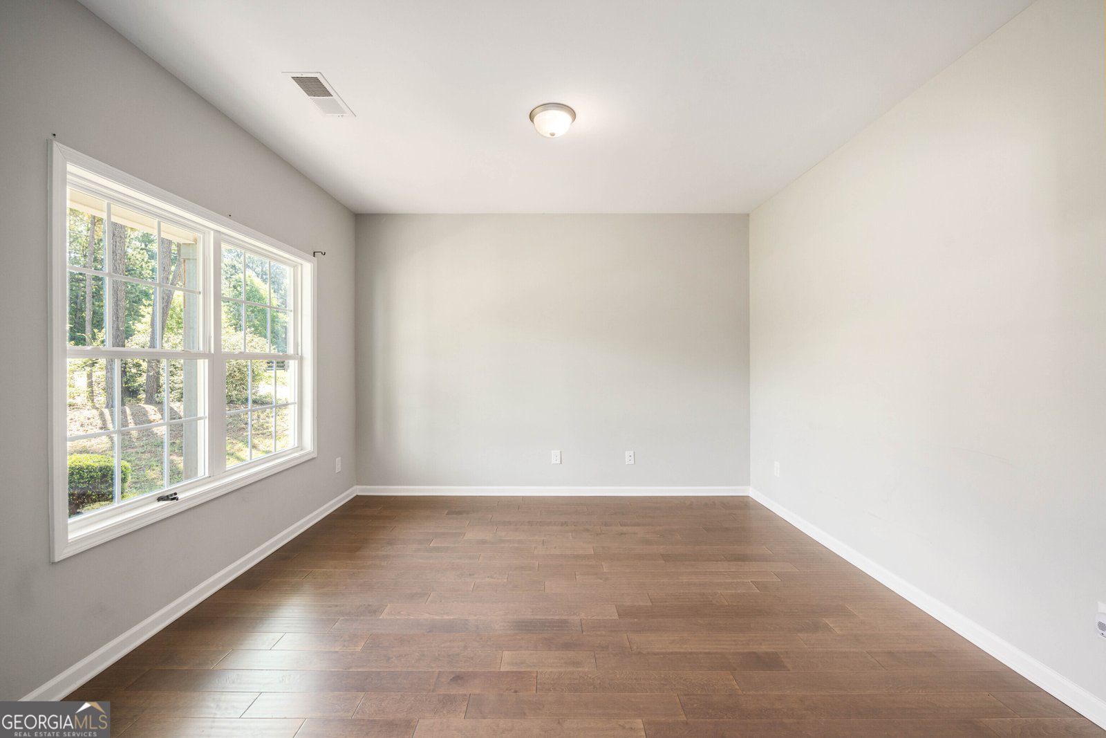 745 Mountain View Road Hamilton - Photo 10
