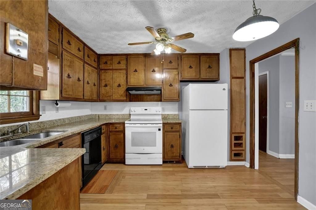 4341 Five Forks Trickum Road Road Lilburn - Photo 6