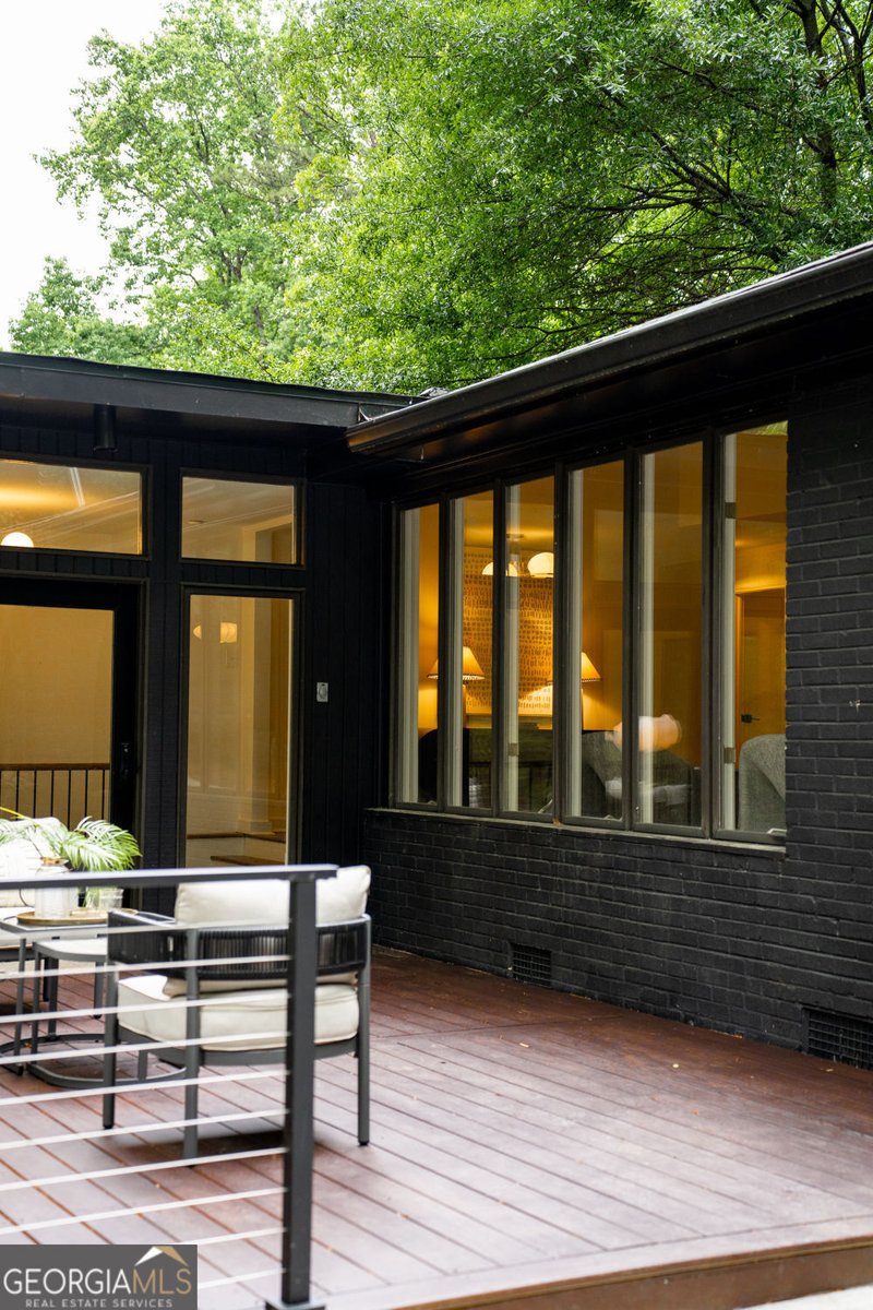 922 Barton Woods Road Atlanta - Photo 16