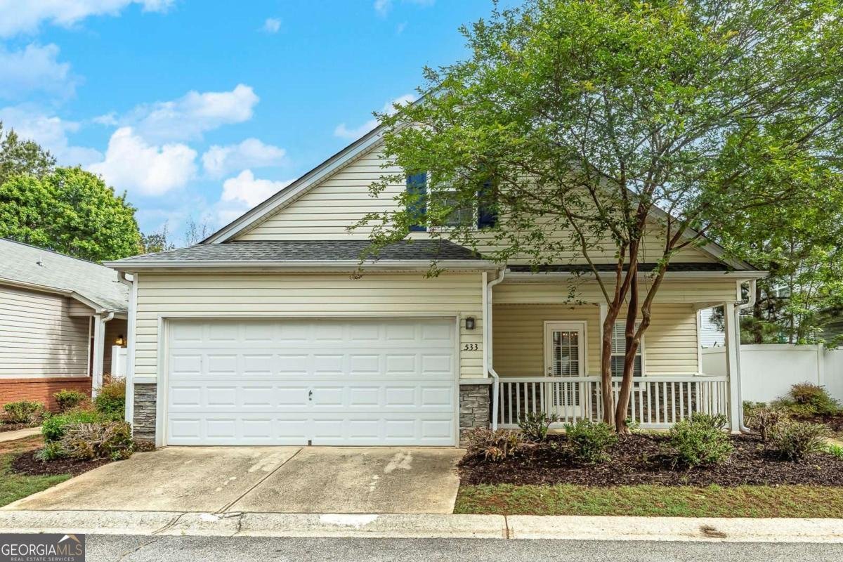 533 Oaks Drive Woodstock - Photo 1