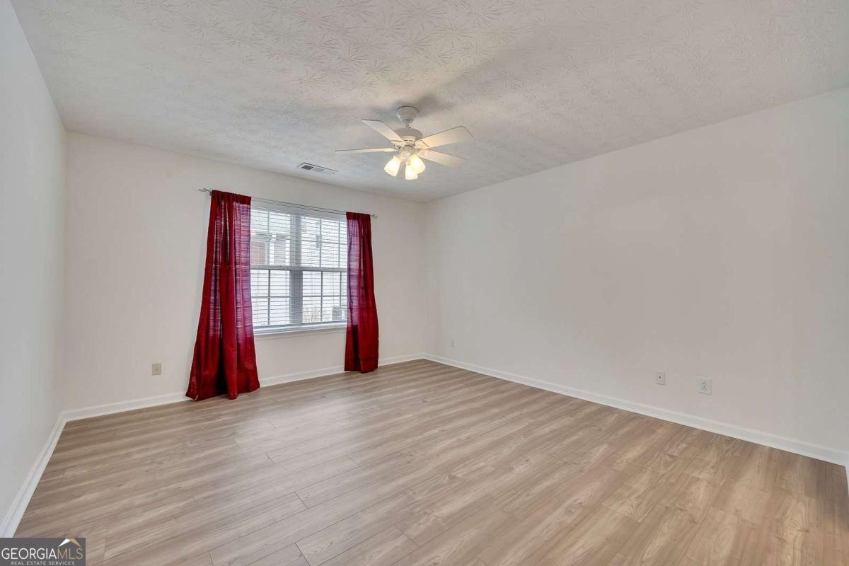 533 Oaks Drive Woodstock - Photo 12