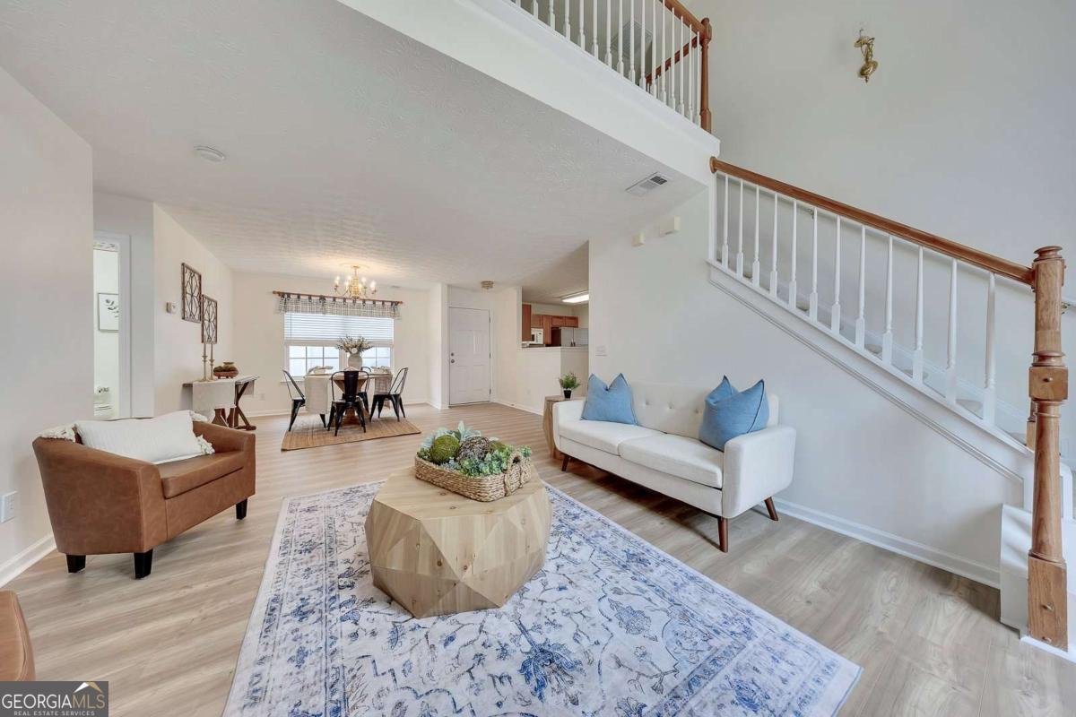 533 Oaks Drive Woodstock - Photo 6