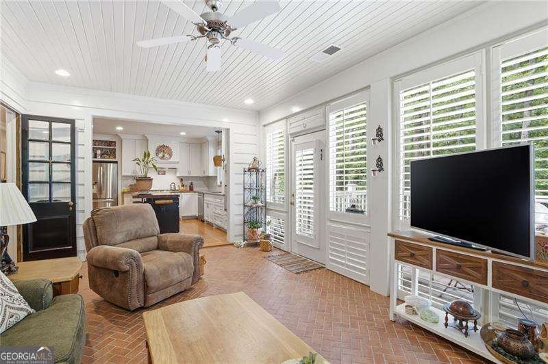 691 Dixon Drive Gainesville - Photo 15