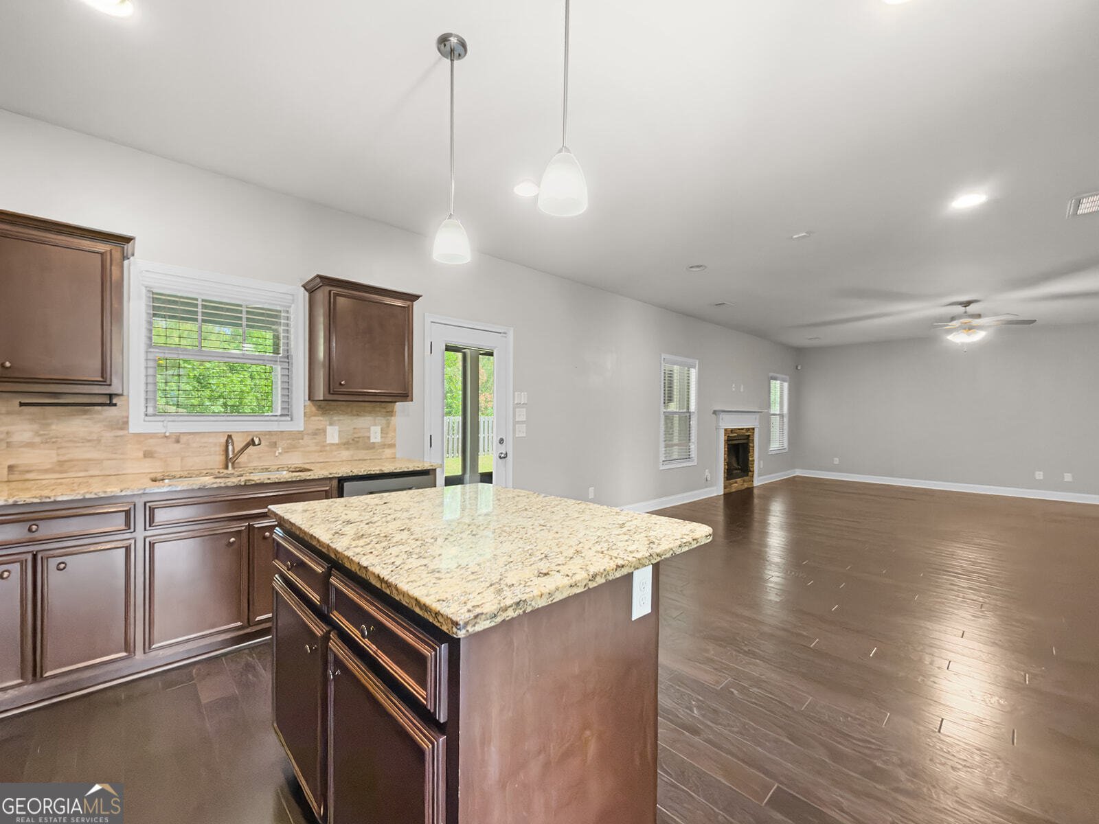 6696 Admiral Drive Midland - Photo 6