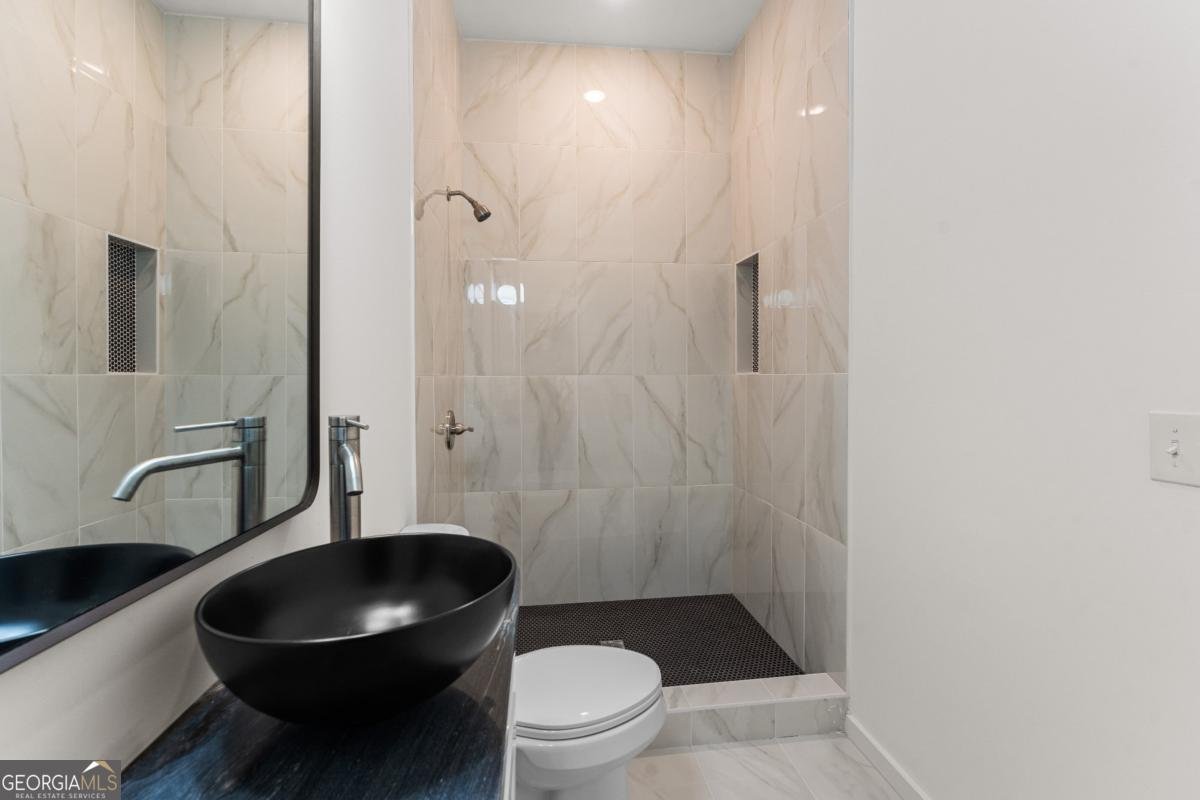 1092 Hillcrest Drive Atlanta - Photo 7