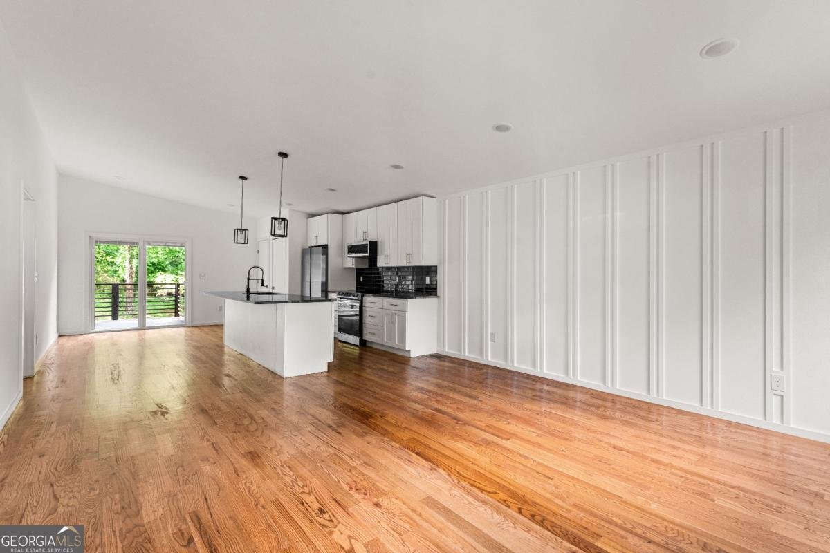 1092 Hillcrest Drive Atlanta - Photo 8