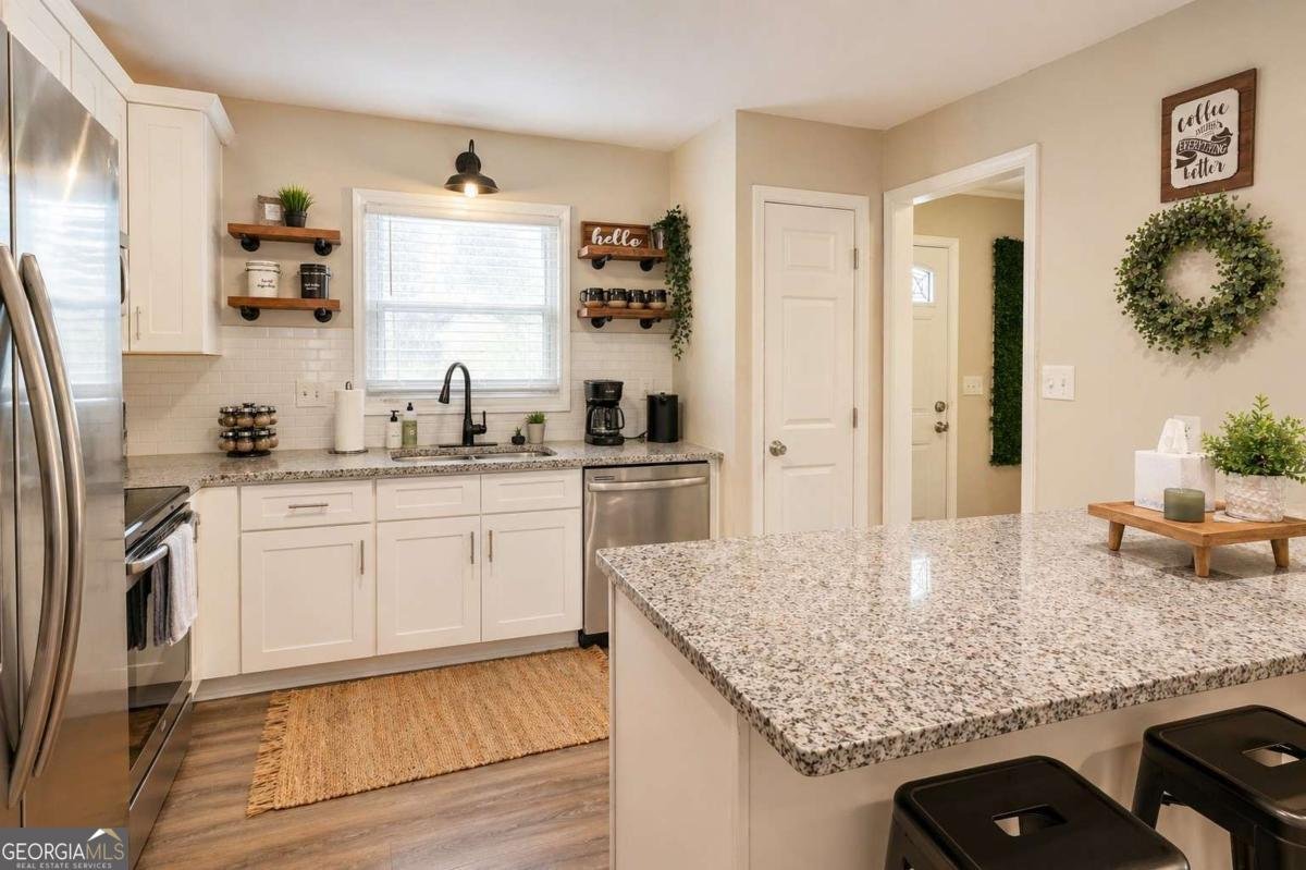 169 Willow Stream Court Roswell - Photo 9