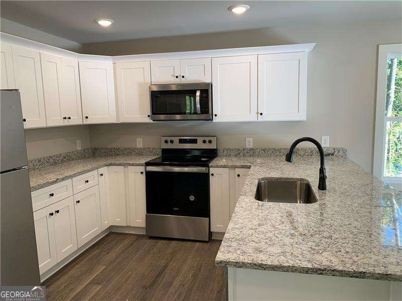 2729 Cruscher Trail Cumming - Photo 8