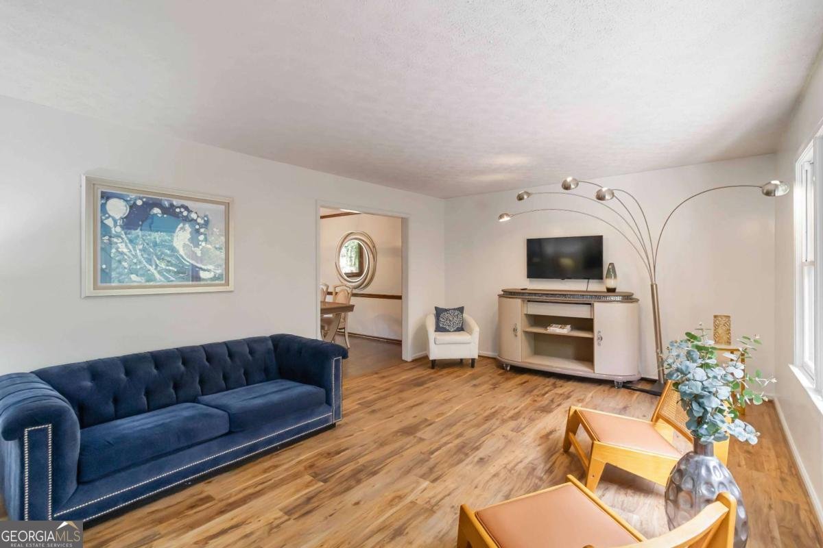 3345 Sharon Circle Cumming - Photo 8