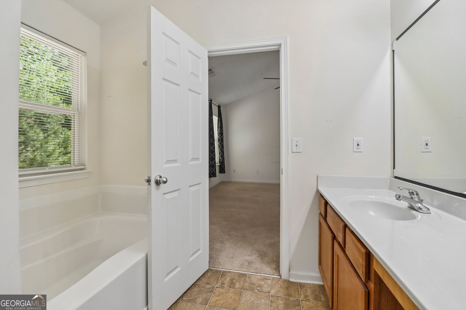 9425 Lakeview Road Union City - Photo 29