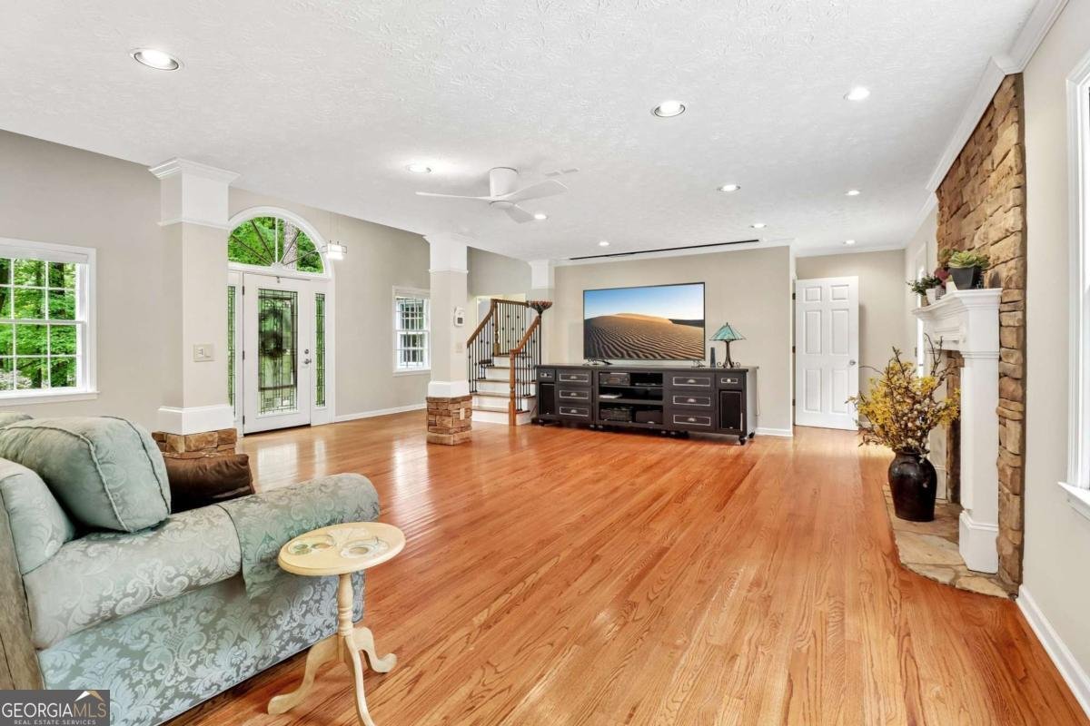 214 Newport Road Lilburn - Photo 11