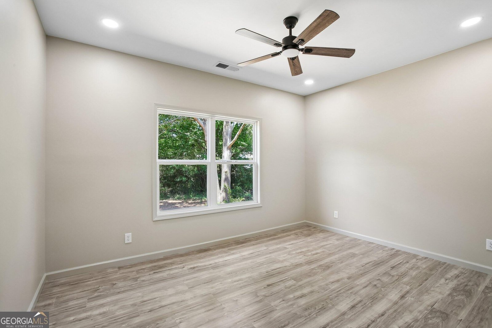 124 Johnson Street Barnesville - Photo 13