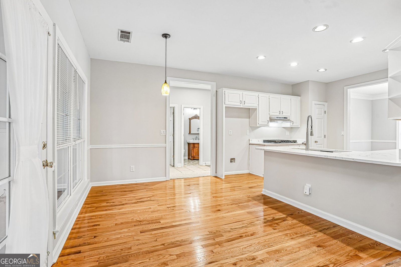 2660 Peregrine Court Suwanee - Photo 10