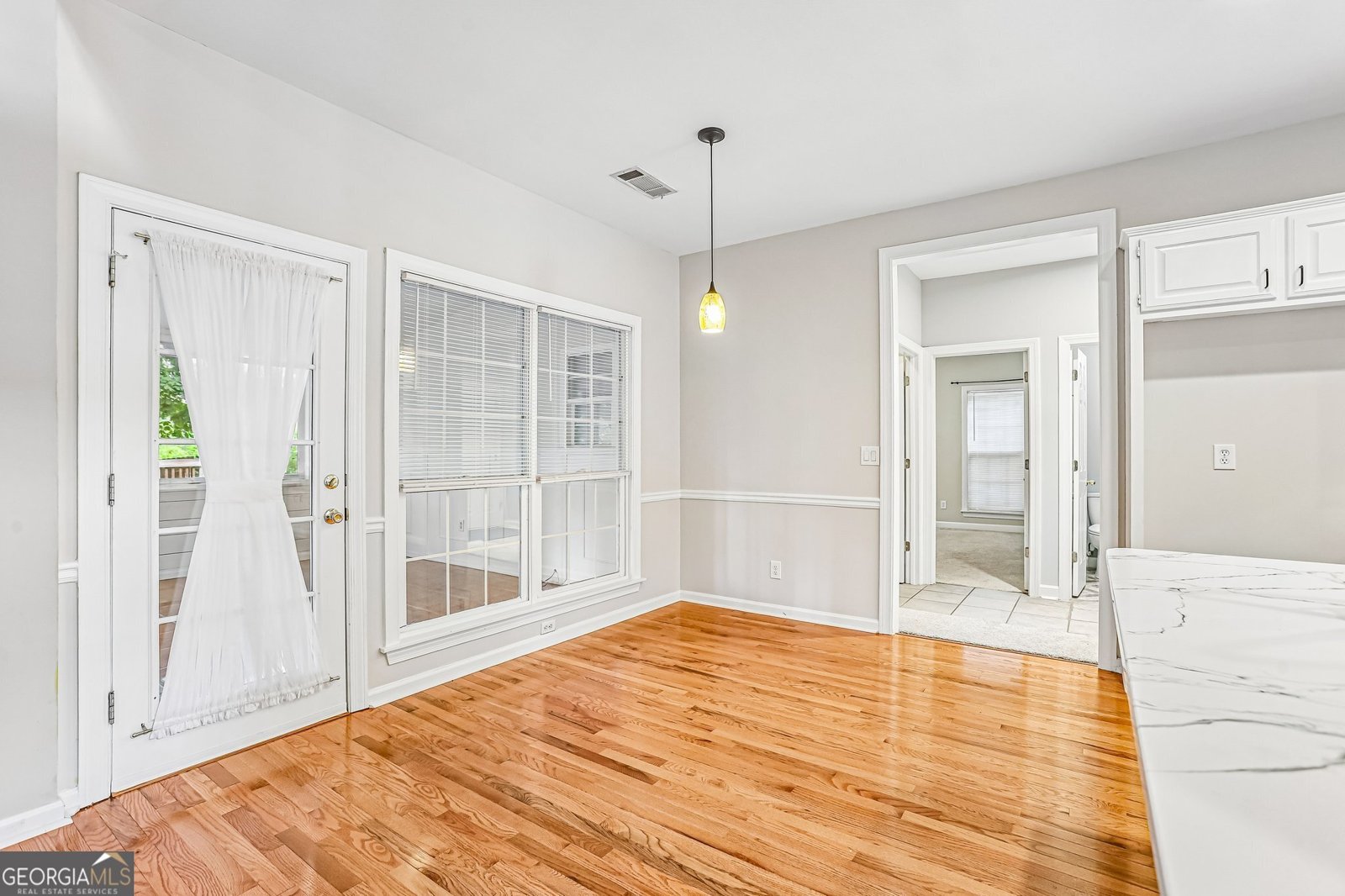 2660 Peregrine Court Suwanee - Photo 9