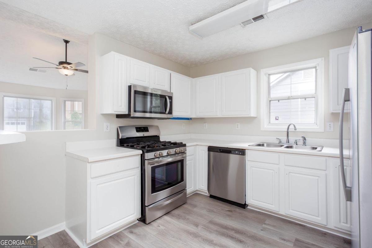 1077 Athena Court Acworth - Photo 10